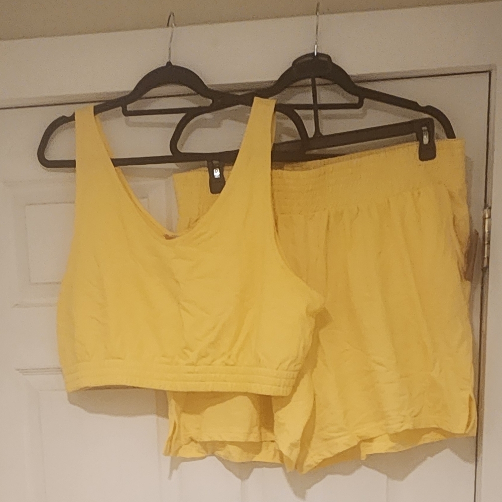 Rebels Yellow Crop Top Set